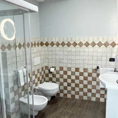 Castel Montorio - Camera Tripla Con Bagno In Casa Condivisa *